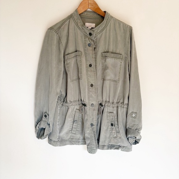 LOFT Green Lightweight Utility Jacket - size medium - Picture 1 of 10